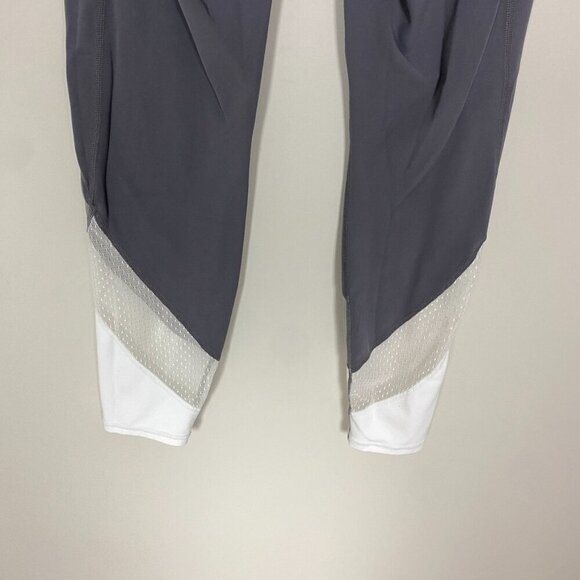 Athleta Leggings Colorblock Salutation 7/8 Tight Silver Bells Womens Medium Mesh - Picture 4 of 8